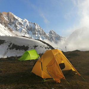 MEKKAPRO Tente de secours – Tente de survie – 2 personnes, résistante et  ultra légère – Tente tube étanche et coupe-vent pour camping, randonnée et  activités de plein air : : Sports